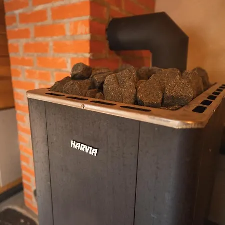 Unique Loghouse And Wood Heated Sauna In Ii 木屋 伊镇