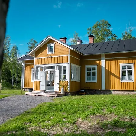 Unique Loghouse And Wood Heated Sauna In Ii