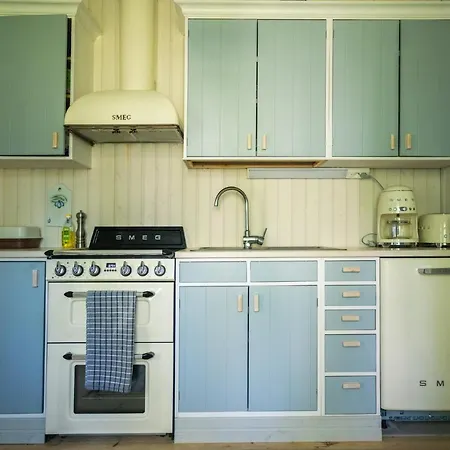 Iisland Pauhu Loghouse And Sauna Under The Starlit Sky شاليه Ii