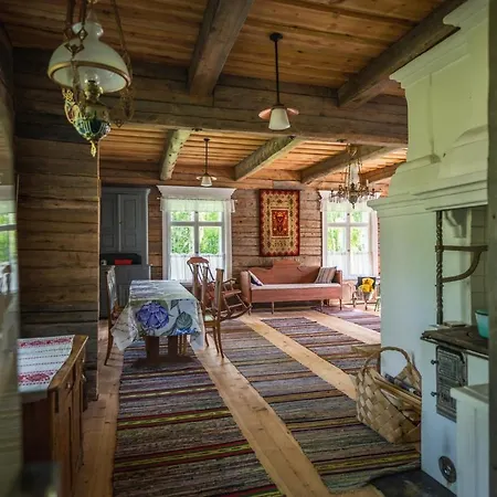 Iisland Pauhu Loghouse And Sauna Under The Starlit Sky شاليه